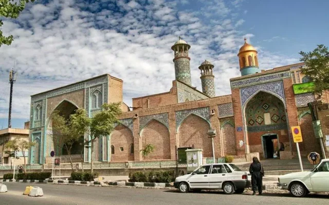 مسجد جامع سنندج یکی از مکان های گردشگری کردستان