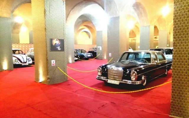 موزه خودروهای تاریخی و دست ساز یزد یکی از مکان های گردشگری یزد