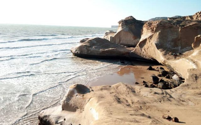 ساحل بنود عسلویه یکی از مکان های گردشگری بوشهر