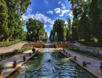 باغ شاهزاده ماهان یکی از مکان های تفریحی کرمان