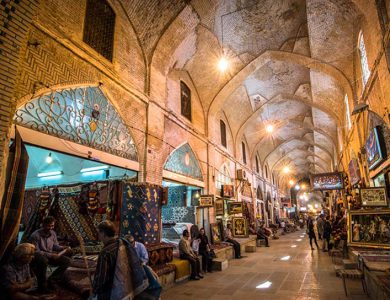 بازار وکیل شیراز یکی از مکان های تفریحی شیراز